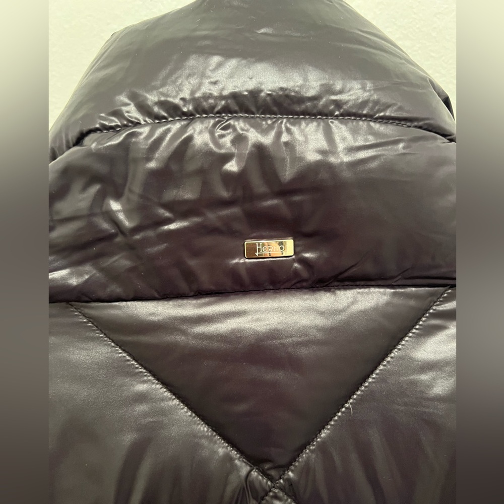 HERNO Ultra Diamond Quilted Ultra Down Coat. Black, size 14 US, 50 IT - Picture 8 of 12